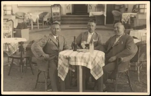 Warnemünde-Rostock Drei Herren im Gartenrestaurant 1936 Privatfoto