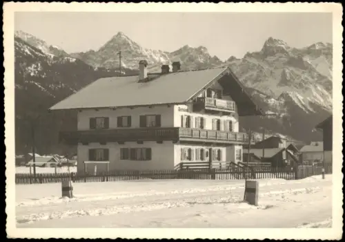 Ansichtskarte Krün Ortsansicht, Fotokarte einer privaten Pension 1941