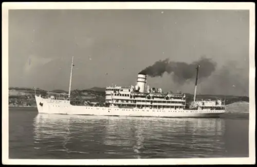 Schiffsfoto-AK Schiff Ship Dampfer Dampfschiff (vermtl. aus Israel) 1955