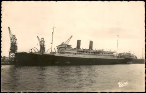 Frankreich Hafen Schiffsfoto-AK Ship Schiff Dampfer am Kai 1940
