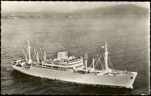 DES MESSAGERIES MARITIMES Le Paquebot LAOUS Schiffsfoto-AK Ship 1950