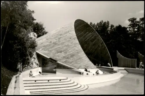 Miskolc  Miškovec Miszkolc Thermalbad mit moderner Schalenarchitektur 1971