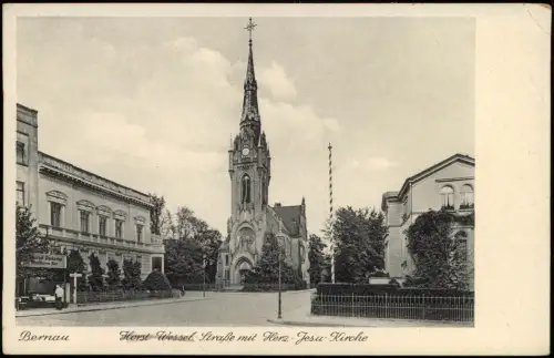 Bernau bei Berlin Straße mit Herz-Jesu-Kirche und Restaurant 1939