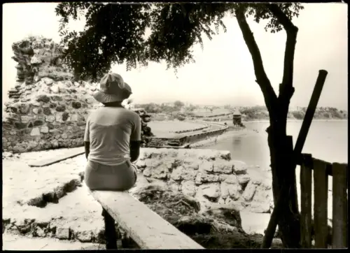 Nessebar Несебър Verbindungsweg zwischen Alt- und Neu Frau 1981