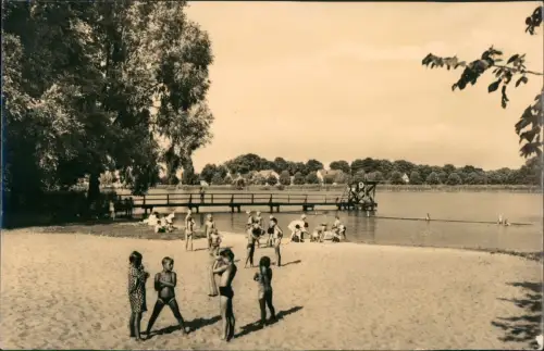 Ansichtskarte Müllrose Seebad Sprungturm spielende Kinder Fotokarte 1963