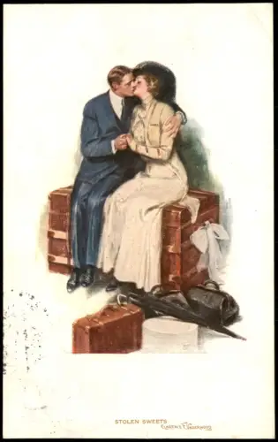 Ansichtskarte  Stolen Sweets, Liebespaar auf Reisekoffern 1910