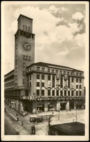 Postcard Gablonz (Neiße) Jablonec nad Nisou Rathaus mit Uhrturm 1950
