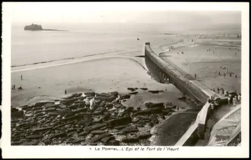 CPA Le Portel Der Wellenbrecher und das Fort de l'Heurt 1925