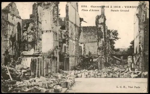CPA Verdun Place d'Armes in Ruinen 1918