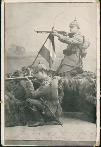 AK Militaria Patriotika Deutsche Soldaten  Gewehr 1915 div. Feldpoststempel
