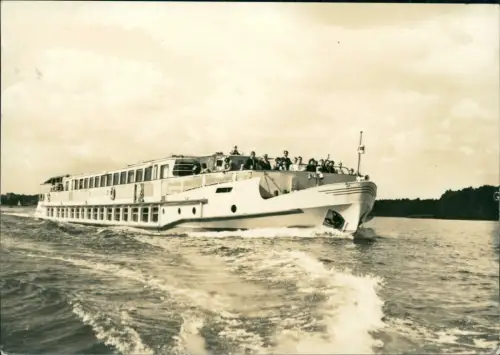 Ansichtskarte Berlin Weiße Flotte Berlin Luxusfahrgastschiff 1973