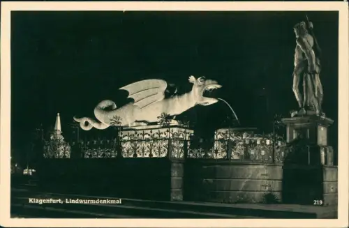 Ansichtskarte Klagenfurt Lindwurmdenkmal bei Nacht 1932