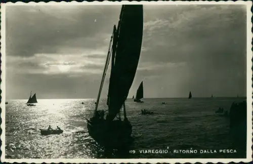 Cartolina Viareggio Segelboote im Sonnenuntergang Stimmungsbild 1930