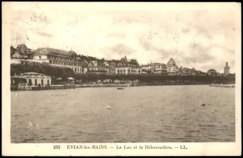 Évian-les-Bains Der See und der Landungssteg in Evian-les-Bains 1917