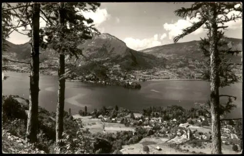 Talloires-Montmin Lac d'Annecy Talloires vue générale die Halbinsel Duingt 1964
