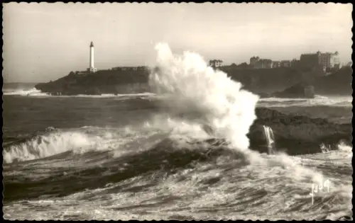CPA Biarritz Miarritze Cap Saint-Martin bei stürmischer See 1940
