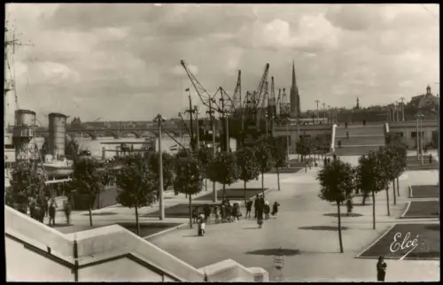 CPA Bordeaux Les nouvelles Terrasses 1942