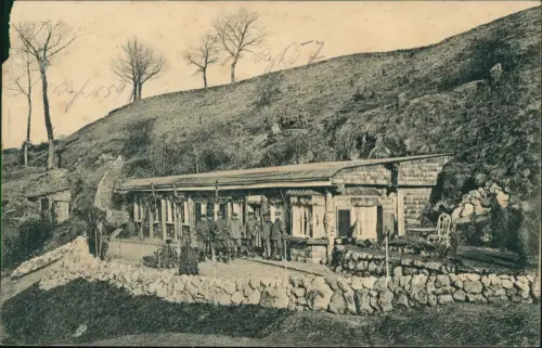 Ansichtskarte  Militär Propaganda 1.WK Soldaten Baracke im Felde 1915