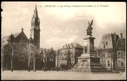 CPA Sedan Sedan Place d'Alsace Lorraine und der Temple 1930