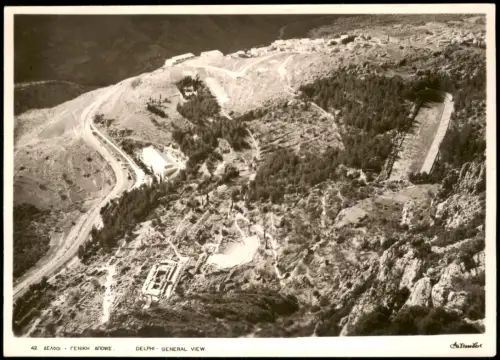 Delphi Gesamtansicht der archäologischen Stätte mit Theater und Stadion 1960