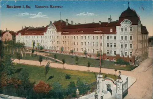 Ansichtskarte Bautzen Budyšin Husaren-Kaserne, Eingang 1914
