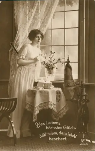 Fotokunst schöne Frau am Tisch Spinnrad Des Lebenshöchstes Glückblüht 1916