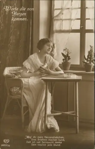 Fotokunst schöne Frau am Tisch Worte die von Herzen kommen. 6 1916