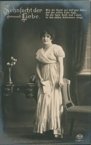 Ansichtskarte  Fotokunst schöne Frau am Sekretär Sehnsucht der Liebe 1 1914