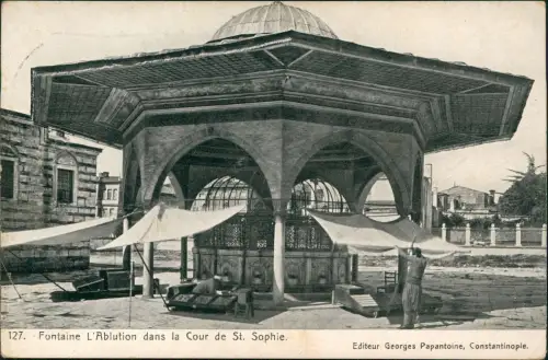 vIstanbul Fontaine L'Ablution dans la Cour de St. Sophie. 1916  gel. Feldpost