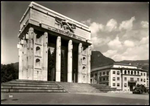 Cartolina Bozen Bolzano Monumento della Vittoria BOZEN Siegesdenkmal 1960