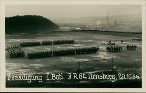 Ansichtskarte Arnsberg Vereidigung Batl. J. R.64 29.10. Stadt Soldaten 1936