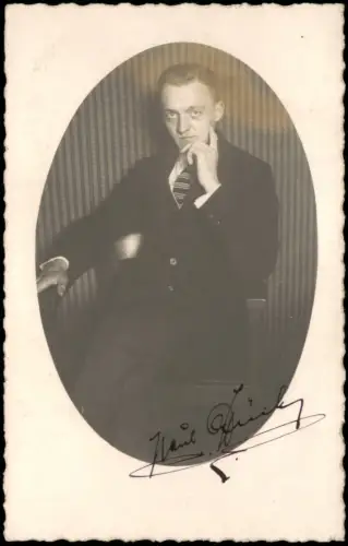 Soziales Leben Signiertes Mann Atelier-Foto aus Düsseldorf 1924 Privatfoto