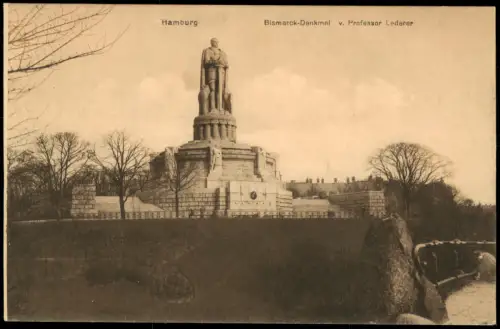 Ansichtskarte St. Pauli-Hamburg Bismarck-Denkmal v. Professor Lederer 1910