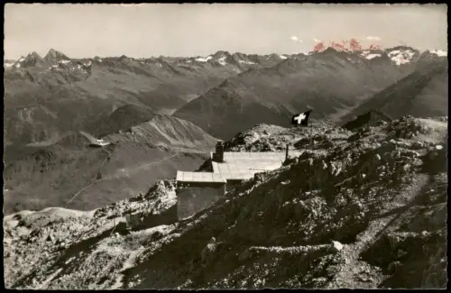 Davos Blick von der Weissfluh gegen P. Linard Berghaus, Schwarzhorn 1953