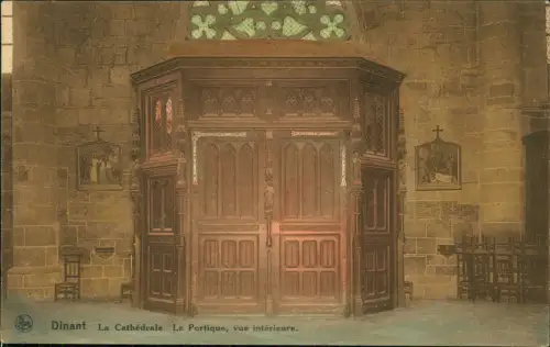 Dinant Dinant La Cathédrale. Le Portique, vue intérieure. 1917