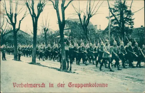 Ansichtskarte  Vorbeimarsch in der Gruppenkolonnie 1909  Stempel Strassburg