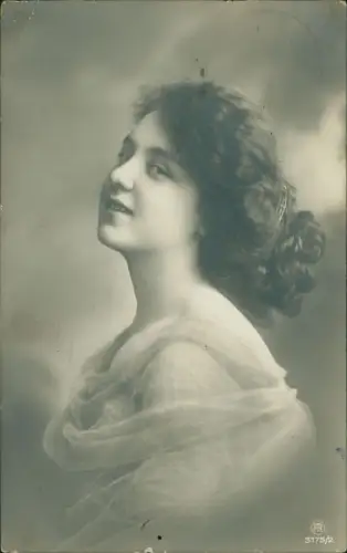 Ansichtskarte  Menschen Soziales Leben Frau lächelnd Fotokunst 1914