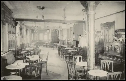 Ansichtskarte Leisnig Café Meissner, Gastraum Klavier 1915