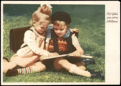 Ansichtskarte  Schulanfang: Zwei Schulkinder beim Lesen auf einer Wiese 1898