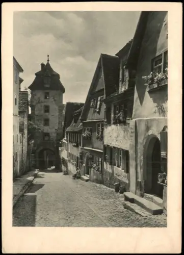 Rothenburg ob der Tauber Historische Gasse  Torturm und Fachwerkhäusern 1940