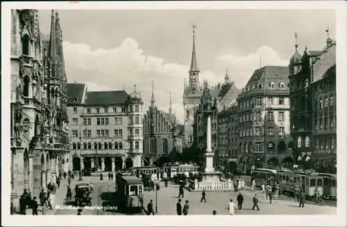 Ansichtskarte München Marienplatz belebt 1937