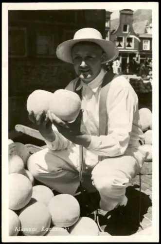 Alkmaar Ortsansicht, Kaasmarkt, Käse-Markt Händler Verkäufer 1950