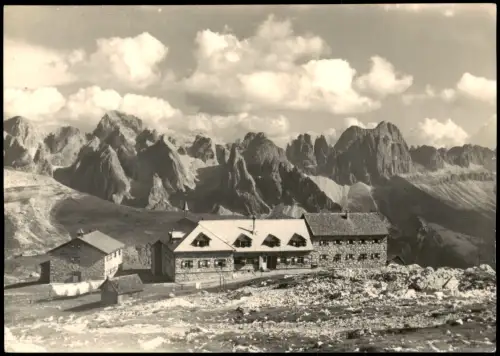 Tiers Tires Rifugio Monte Pez (Gartlhütte) in der Rosengartengruppe 1954