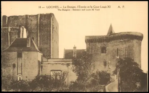 Loches Le Donjon, l'Entrée et la Cour Louis XI The Dungeon Entrance 1910