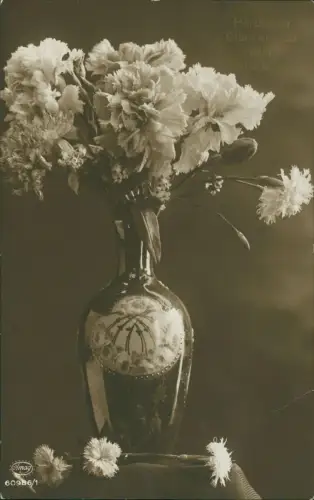 Ansichtskarte  Geburtstag Birthday Fotokunst - Vase mit Nelken 1915