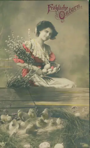 Ostern Easter schöne Frau mit Weidenkätzchen und Küken Fotokunst 1913