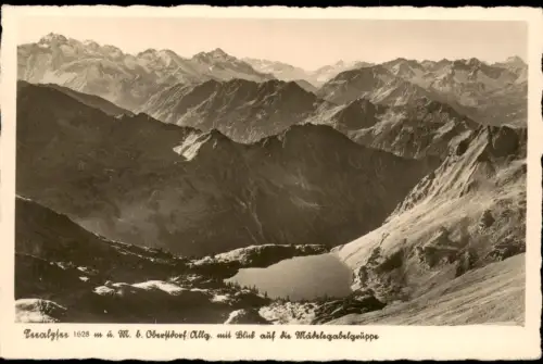 Oberstdorf (Allgäu) Blick auf den Seealpsee und die Mädelegabelgruppe 1940