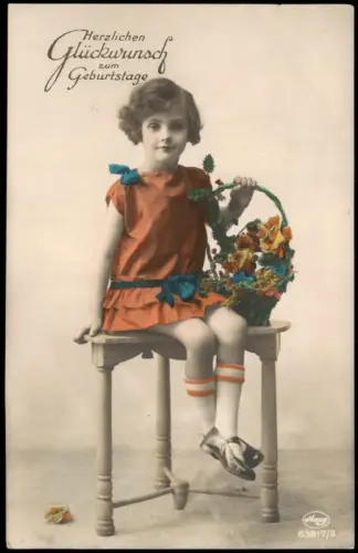 Ansichtskarte  Mädchen mit Blumenkorb, Glückwunsch Geburtstag 1927