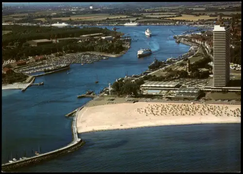 Travemünde-Lübeck Luftbild Luftaufnahme Totale v. Flugzeug aus 1990