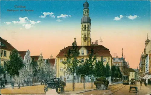 Ansichtskarte Cottbus Marktplatz mit Rathaus Kutschen Straßenbahn 1918